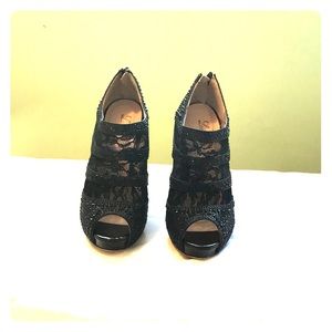 Lauren Lorraine Size 7 heels